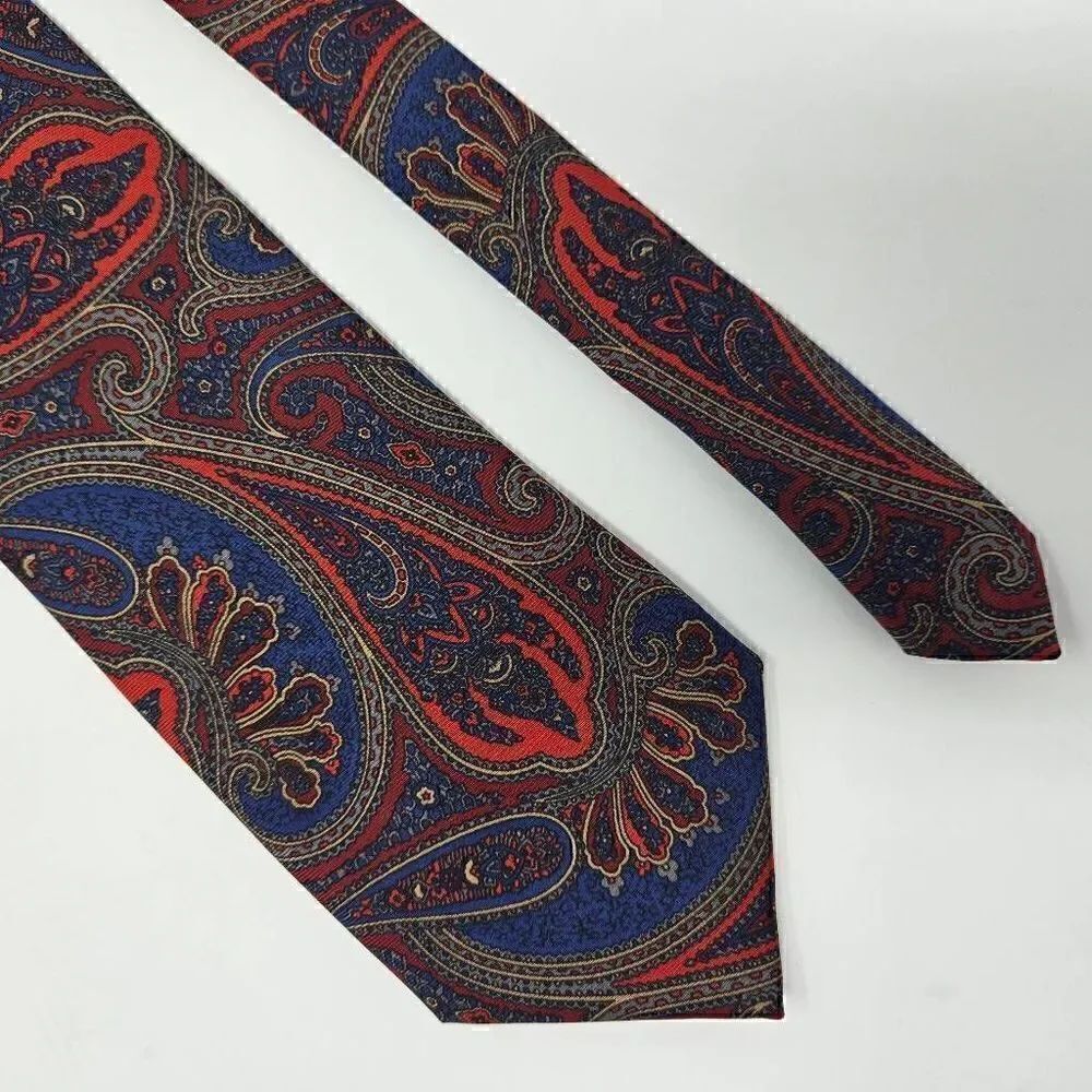 VINTAGE JUSTIN CROSS BONMARCHE SILK TIE RED BLUE PAISLEY SMOOTH 3.5" X 57"